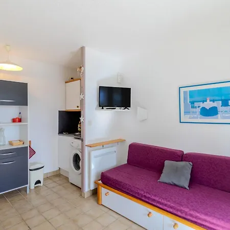 Chez Colette D'en Bas Apartment *
